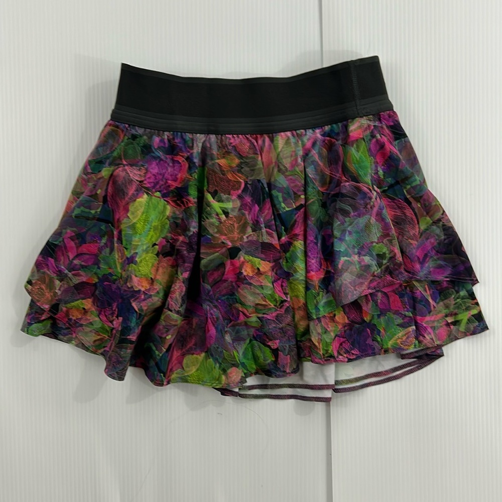 K98. NWT Lulu‎ Lemon Skort (4)